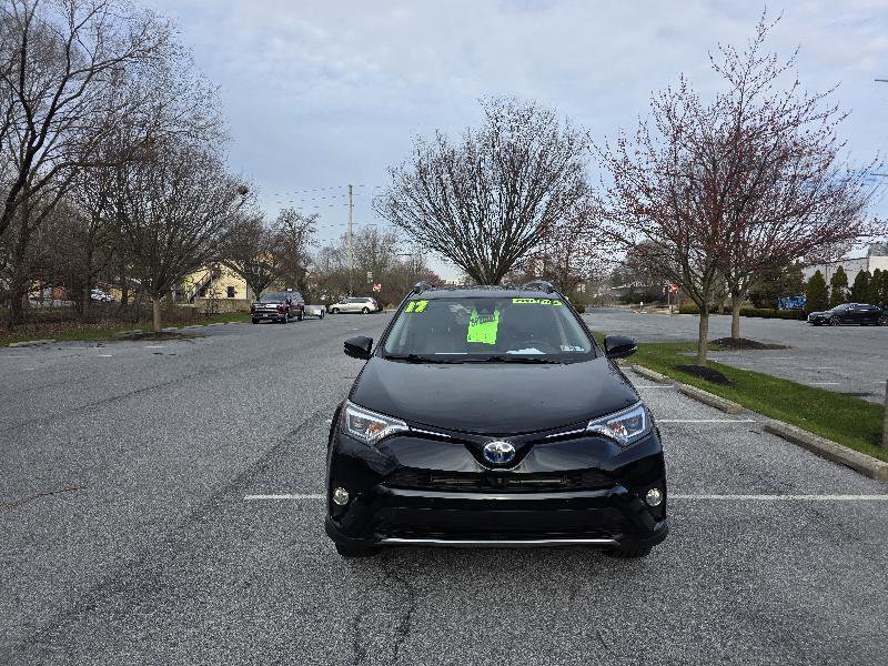 Used 2017 Toyota RAV4 Limited w/ Advanced Technology Package AWD/4WD image 9