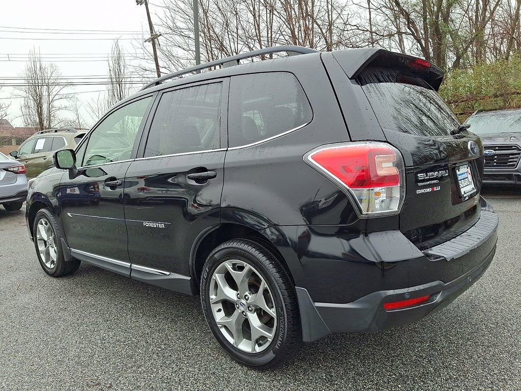 Used 2018 Subaru Forester 2.5i Touring w/ Popular Package #2 image 4
