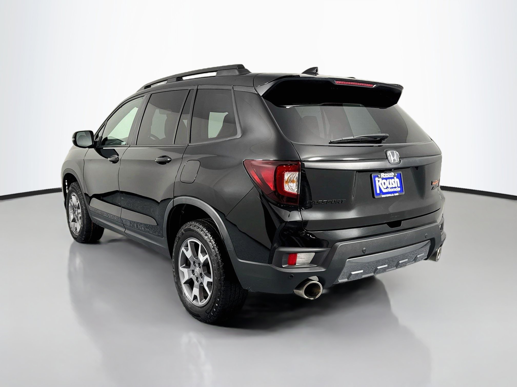 Certified 2022 Honda Passport TrailSport image 7