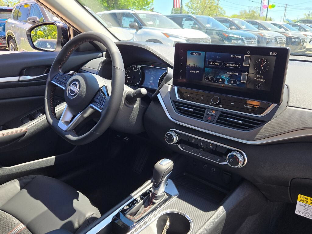 New 2026 Nissan Altima 2.5 SR FWD image 7