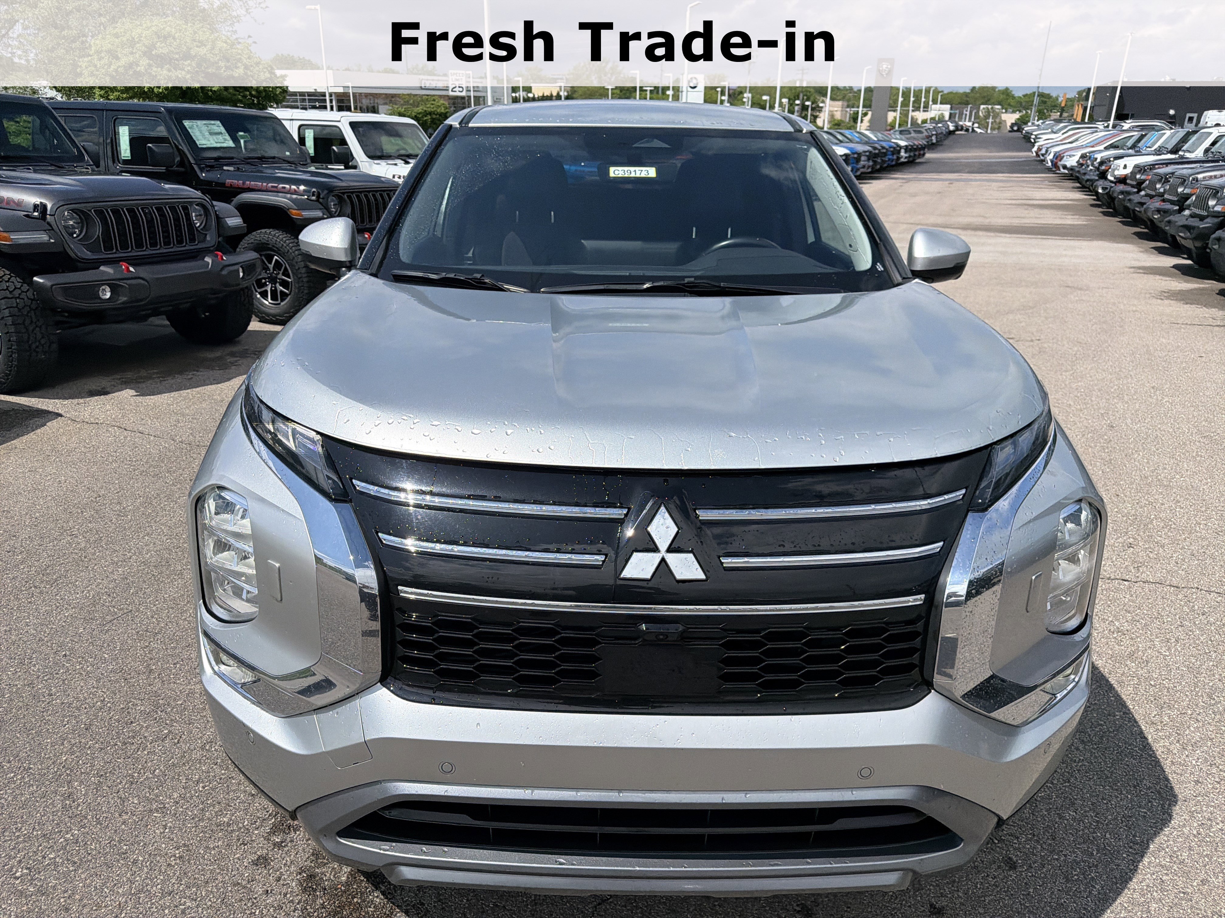 Used 2025 Mitsubishi Outlander SE AWD/4WD image 15