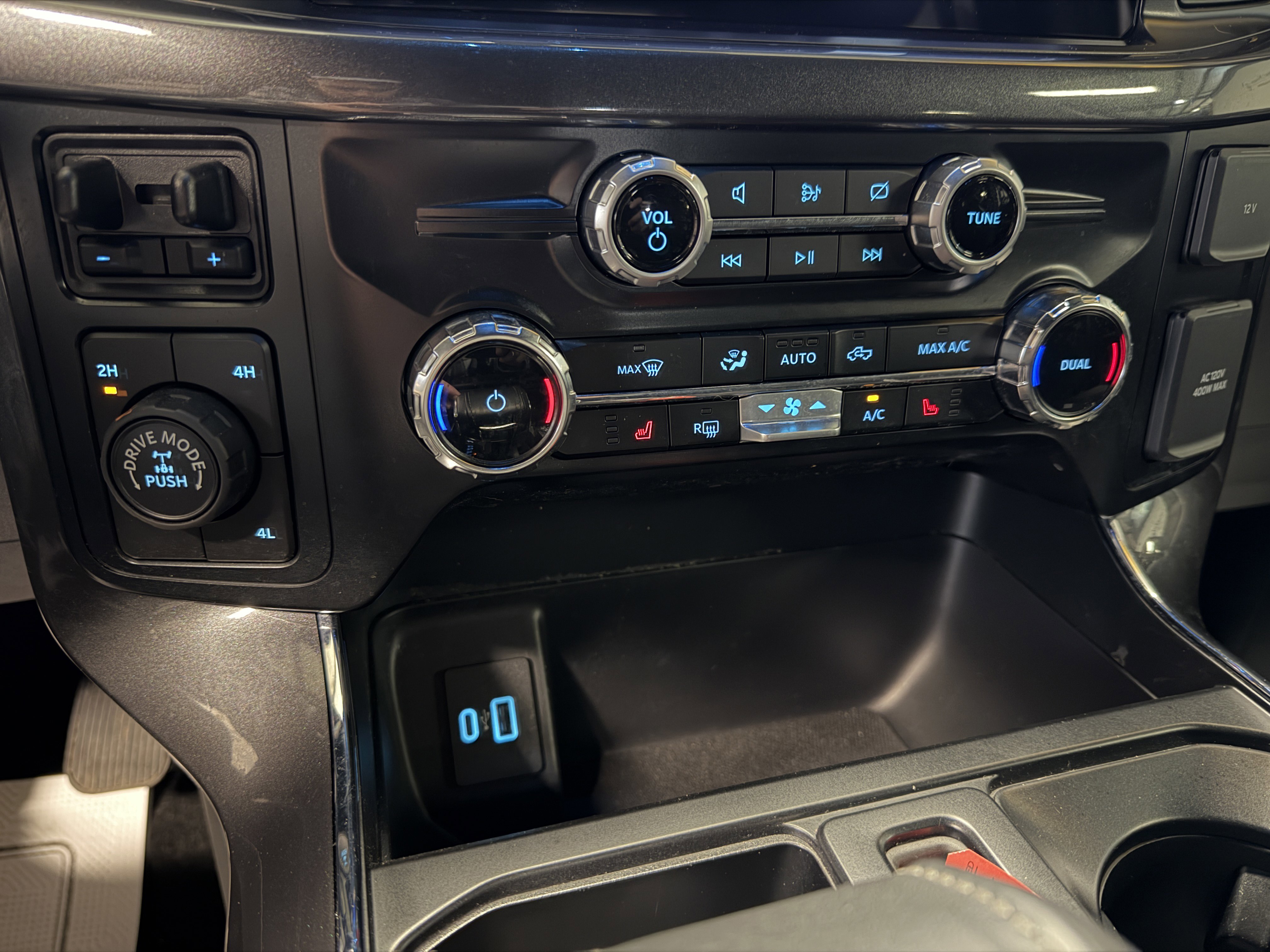 Used 2023 Ford F150 XLT w/ Equipment Group 302A High image 12