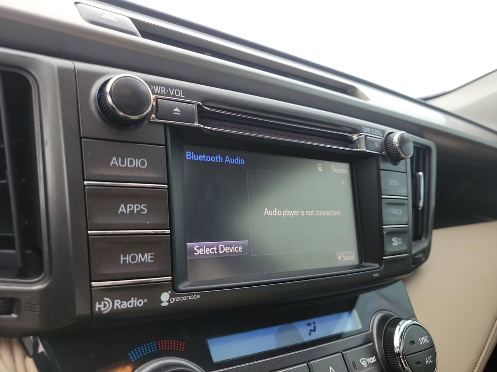 Used 2015 Toyota RAV4 XLE image 18