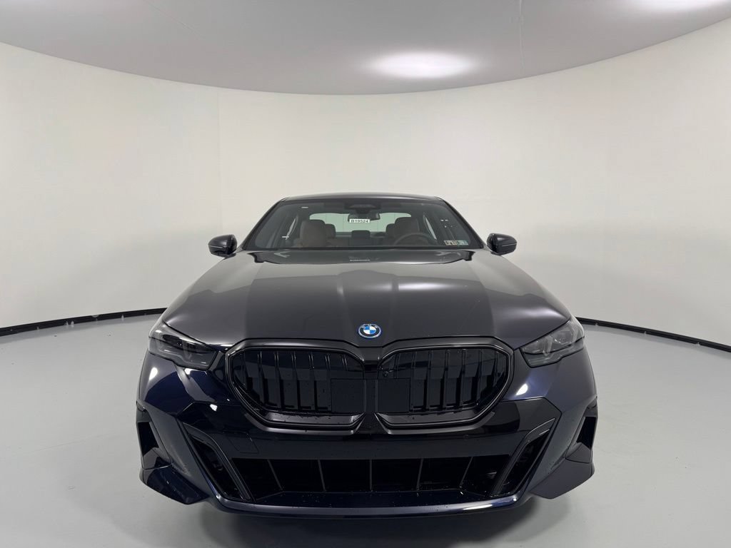 New 2027 BMW 550e xDrive AWD/4WD image 2