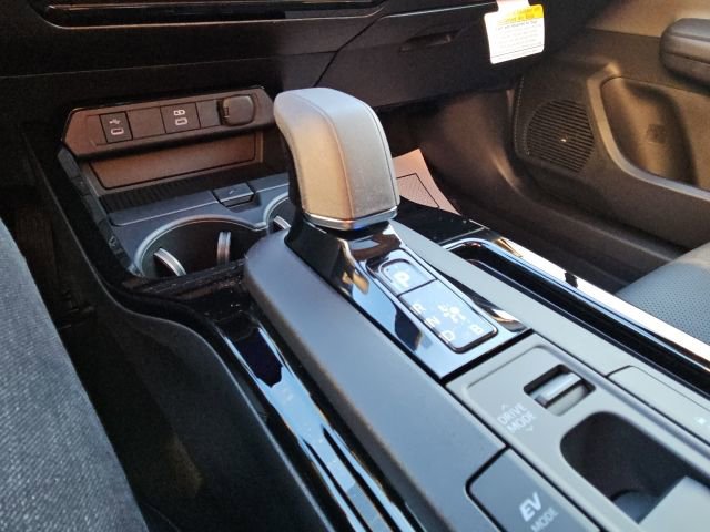 New 2026 Toyota Prius XLE AWD/4WD image 39