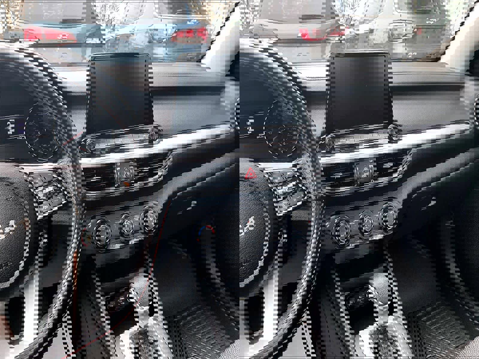 Used 2023 Kia Forte LXS image 18