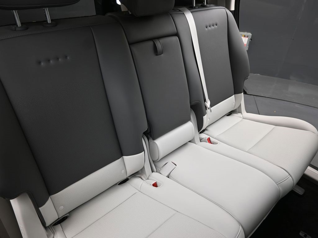 New 2026 Hyundai Ioniq 9 SEL image 16