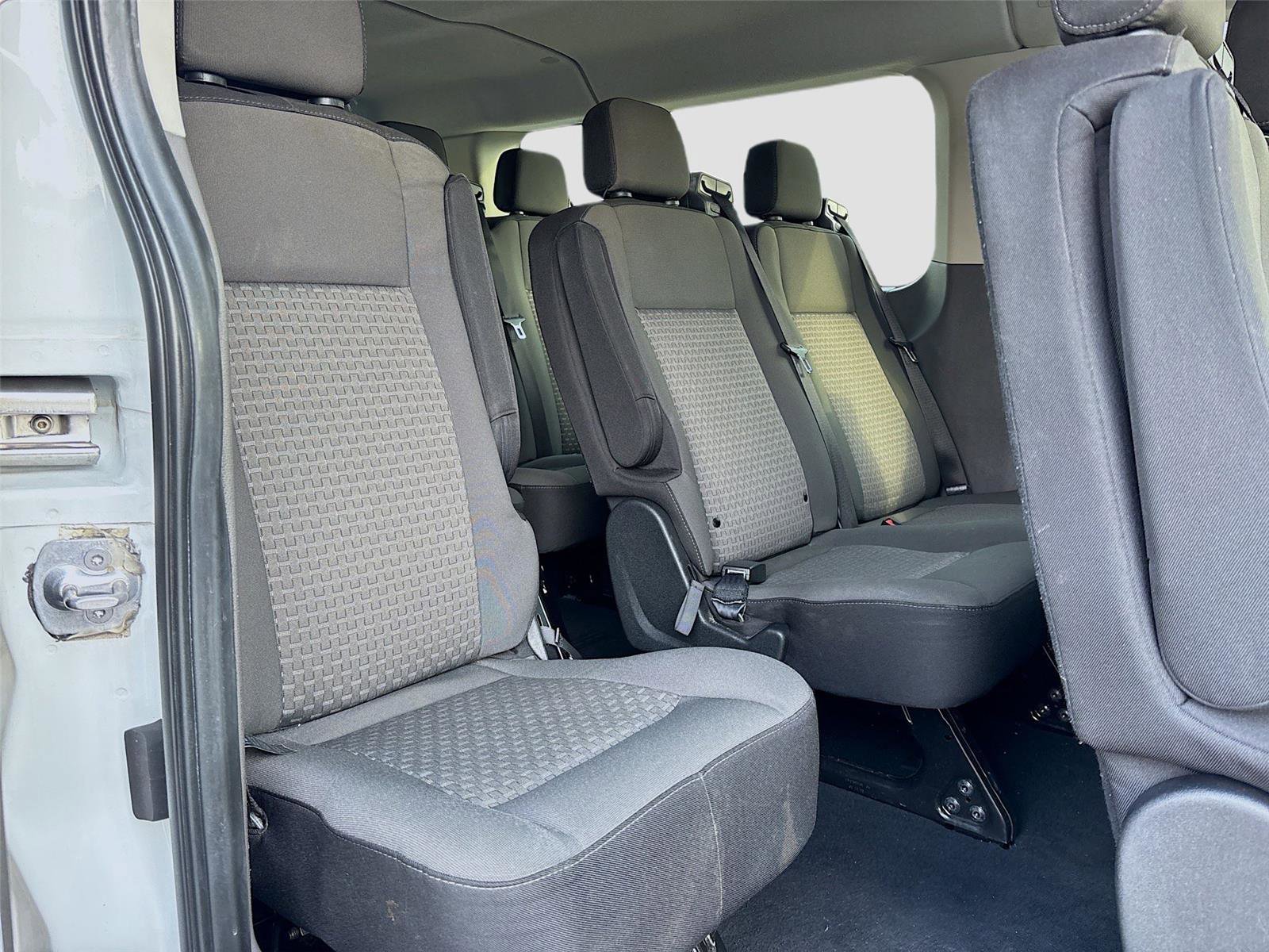 Used 2023 Ford Transit 350 XLT image 34