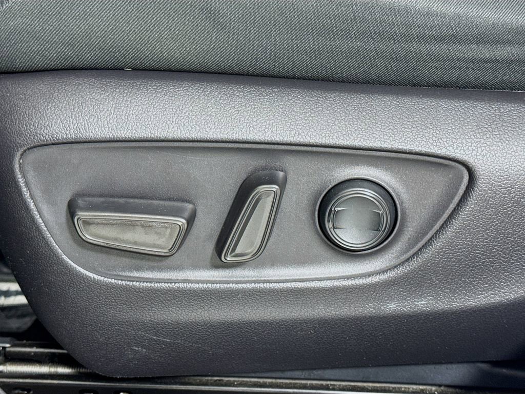 Used 2022 Toyota RAV4 XLE w/ Convenience Package image 15