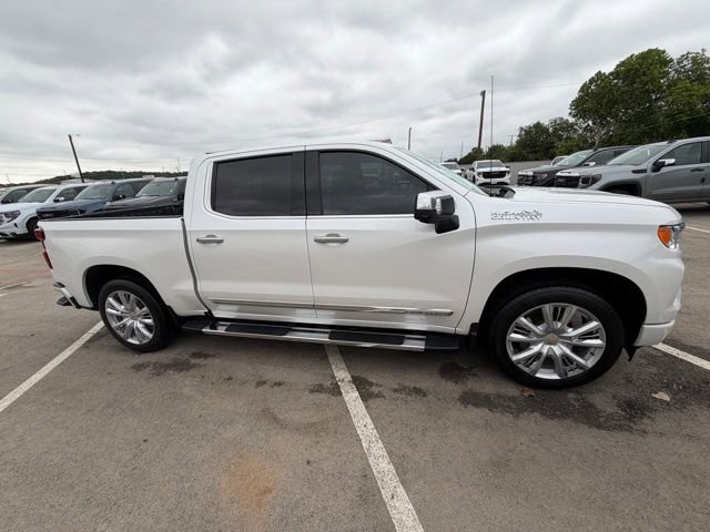 Used 2023 Chevrolet Silverado 1500 High Country w/ High Country Premium Package AWD/4WD image 4
