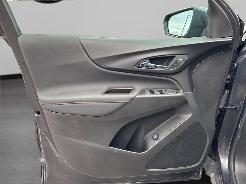 Used 2022 Chevrolet Equinox RS image 23