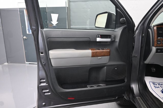 Used 2013 Toyota Tundra Platinum AWD/4WD image 9