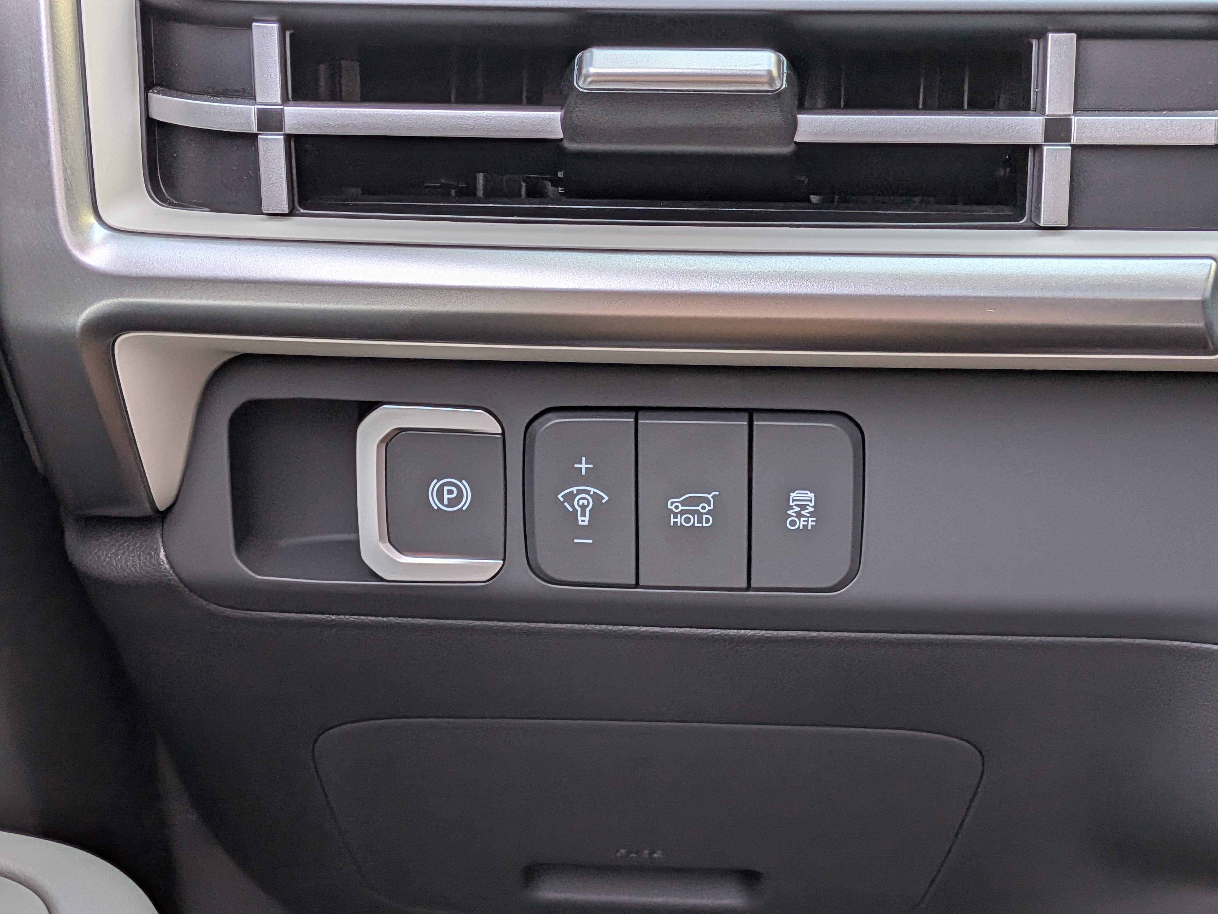 Used 2026 Hyundai Santa Fe SE FWD image 24