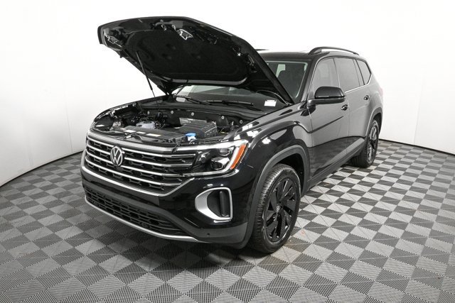 New 2026 Volkswagen Atlas SE image 32
