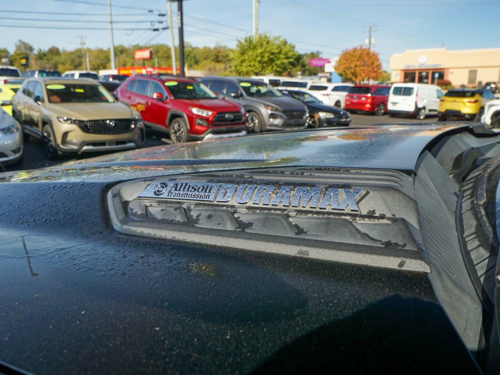 Used 2020 Chevrolet Silverado 2500 LTZ w/ LTZ Premium Package AWD/4WD image 10