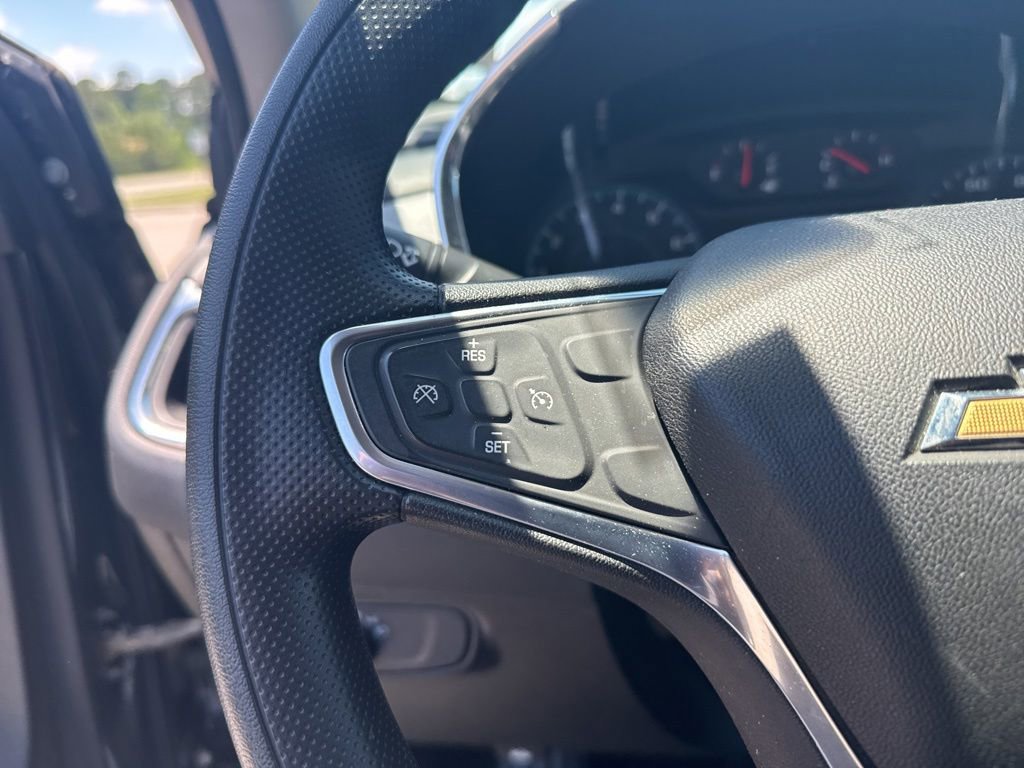 Used 2019 Chevrolet Equinox LS w/ LS Convenience Package FWD image 9