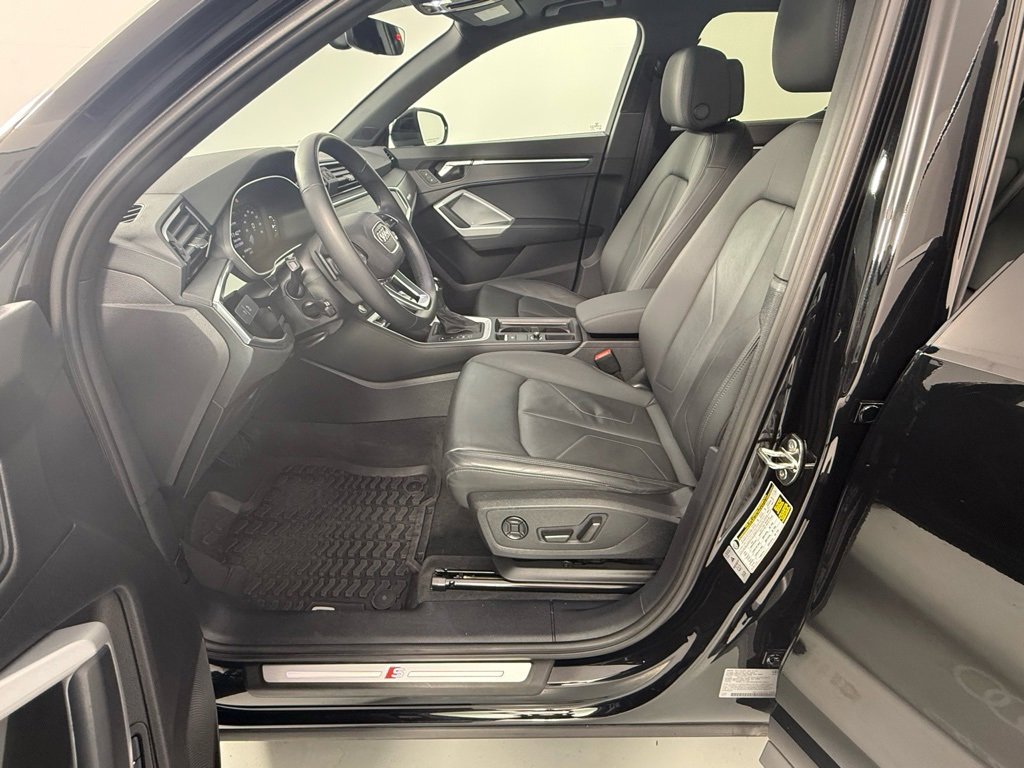 Used 2022 Audi Q3 2.0T Premium Plus image 18