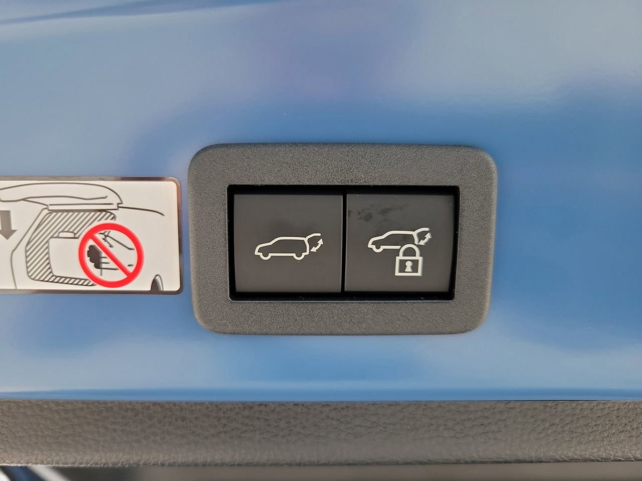 New 2026 Toyota Corolla Cross XLE AWD/4WD image 9