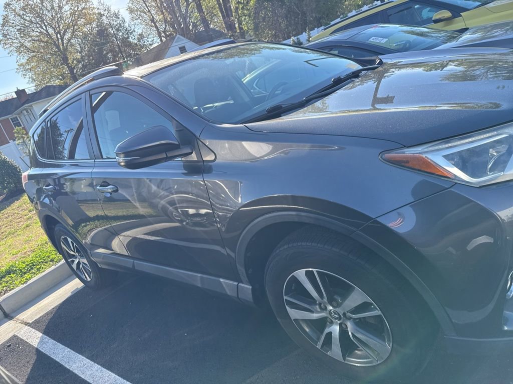 Used 2016 Toyota RAV4 XLE image 2