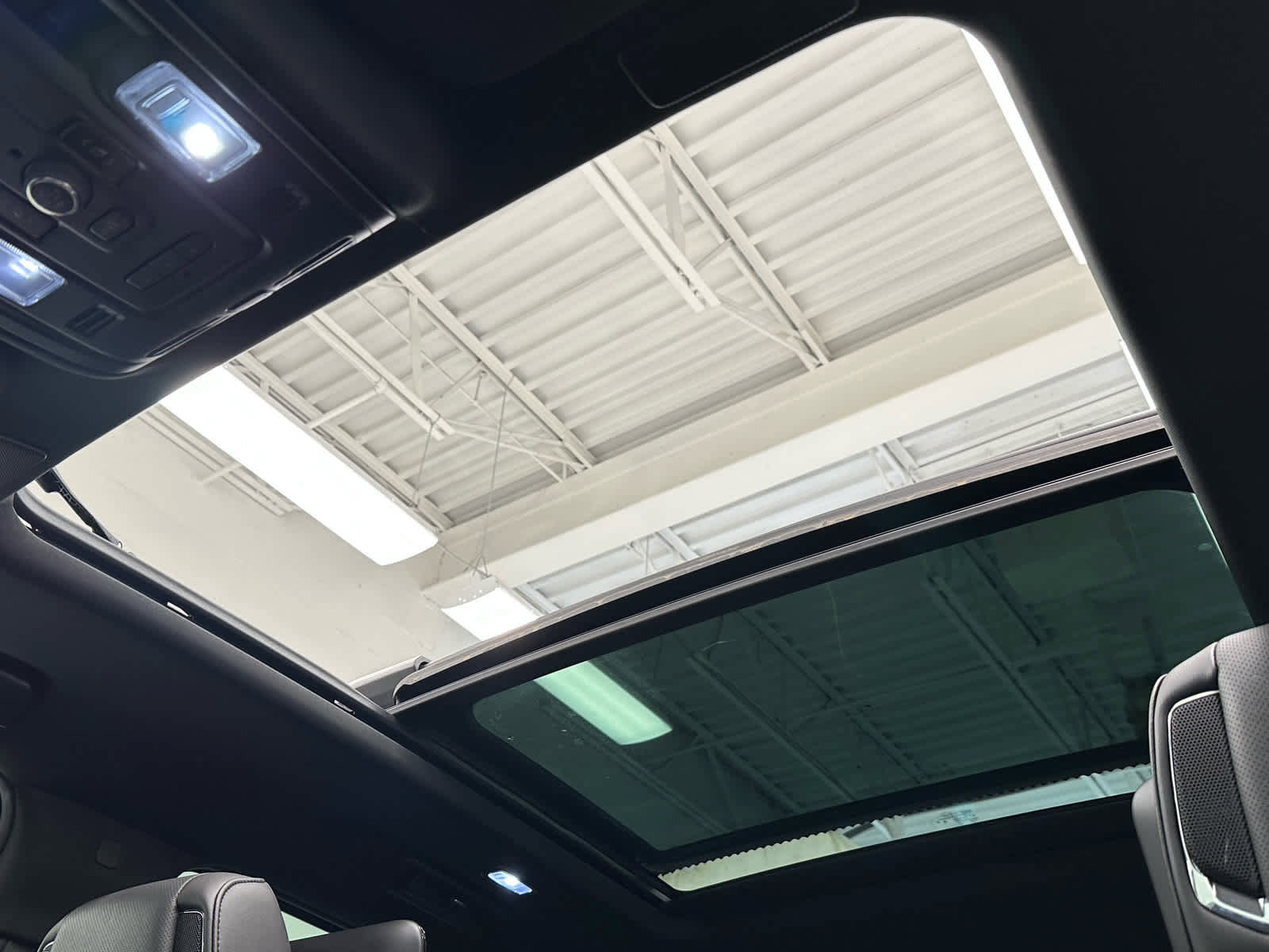 Used 2024 Cadillac Escalade Sport w/ LPO, ONYX Package AWD/4WD image 45