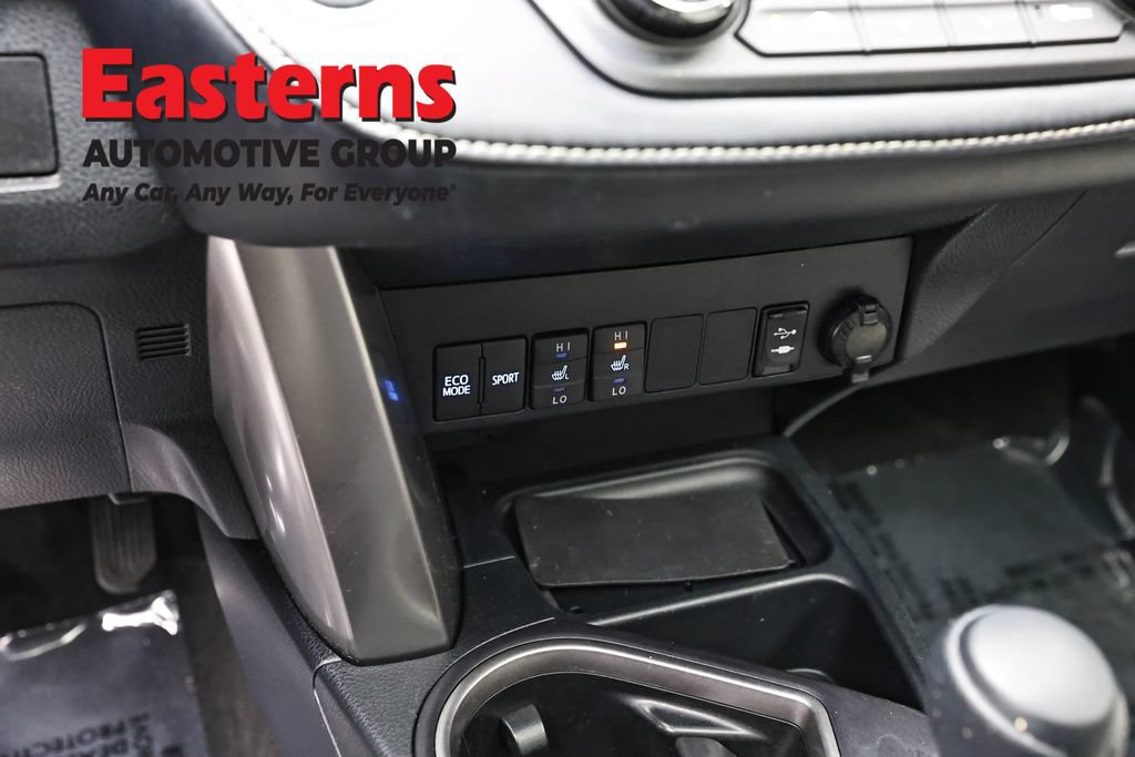 Used 2018 Toyota RAV4 XLE AWD/4WD image 21