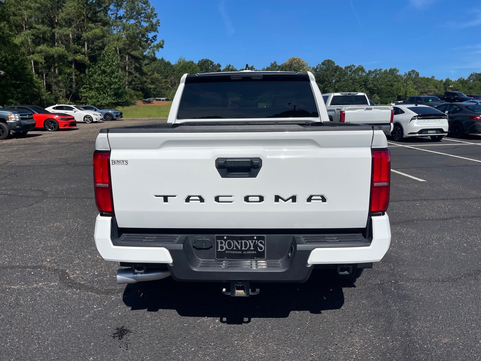 Used 2025 Toyota Tacoma SR5 RWD image 15