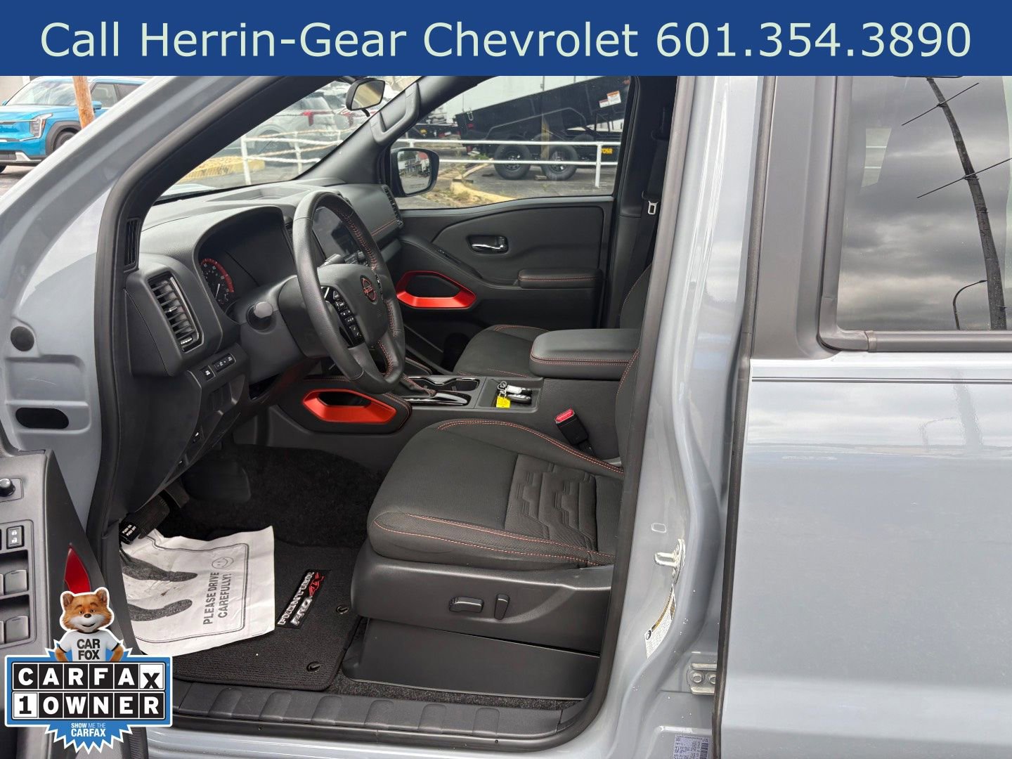 Used 2024 Nissan Frontier PRO-4X w/ Technology Package AWD/4WD image 4