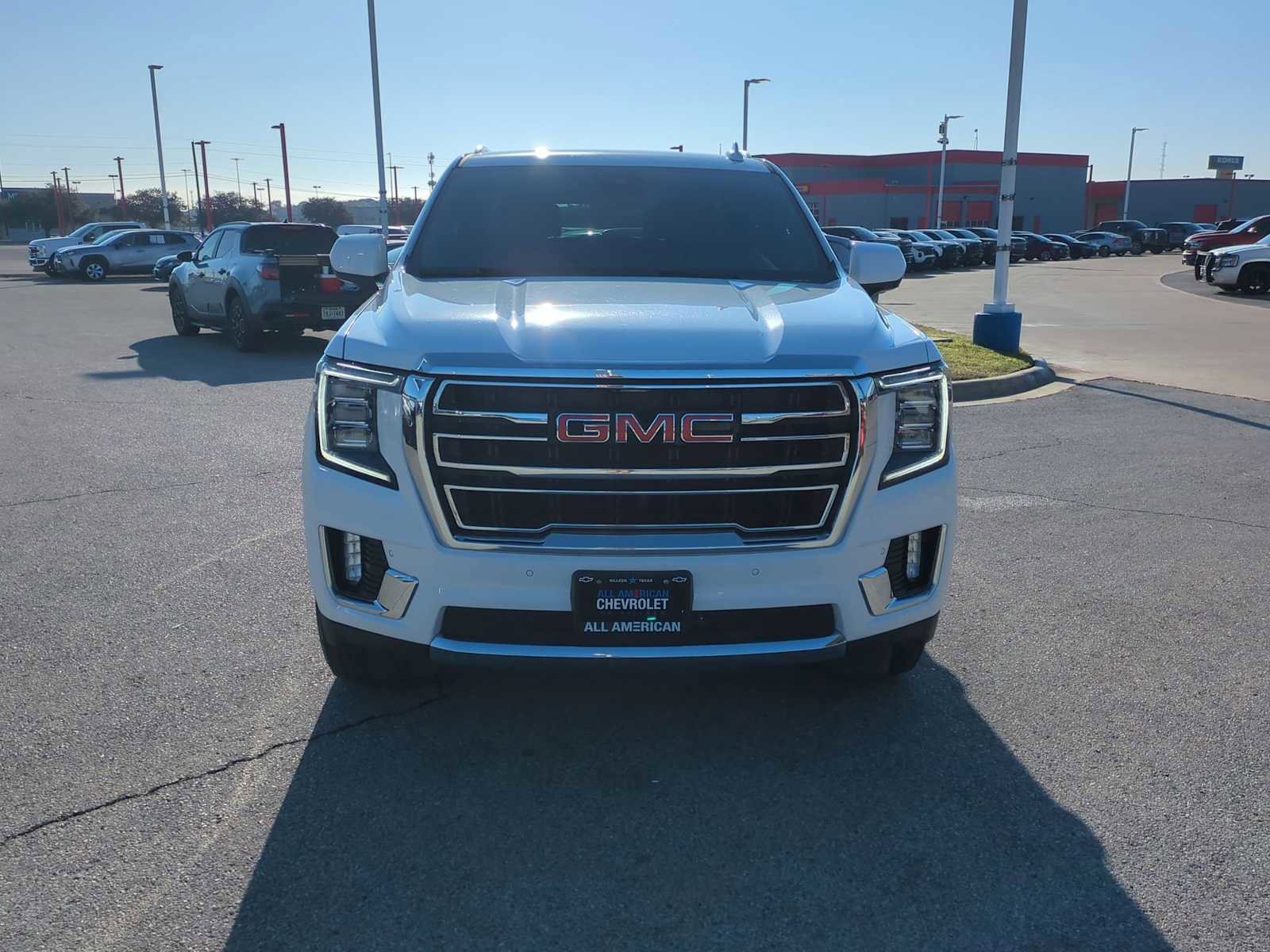 Used 2024 GMC Yukon SLT image 3