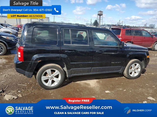 Used 2014 Jeep Patriot Latitude w/ Sun/Sound Group FWD image 4