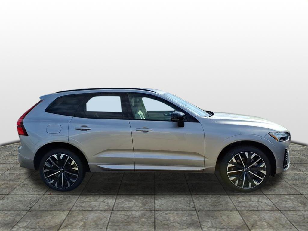 New 2026 Volvo XC60 T8 Ultra w/ Protection Package Premier AWD/4WD image 2