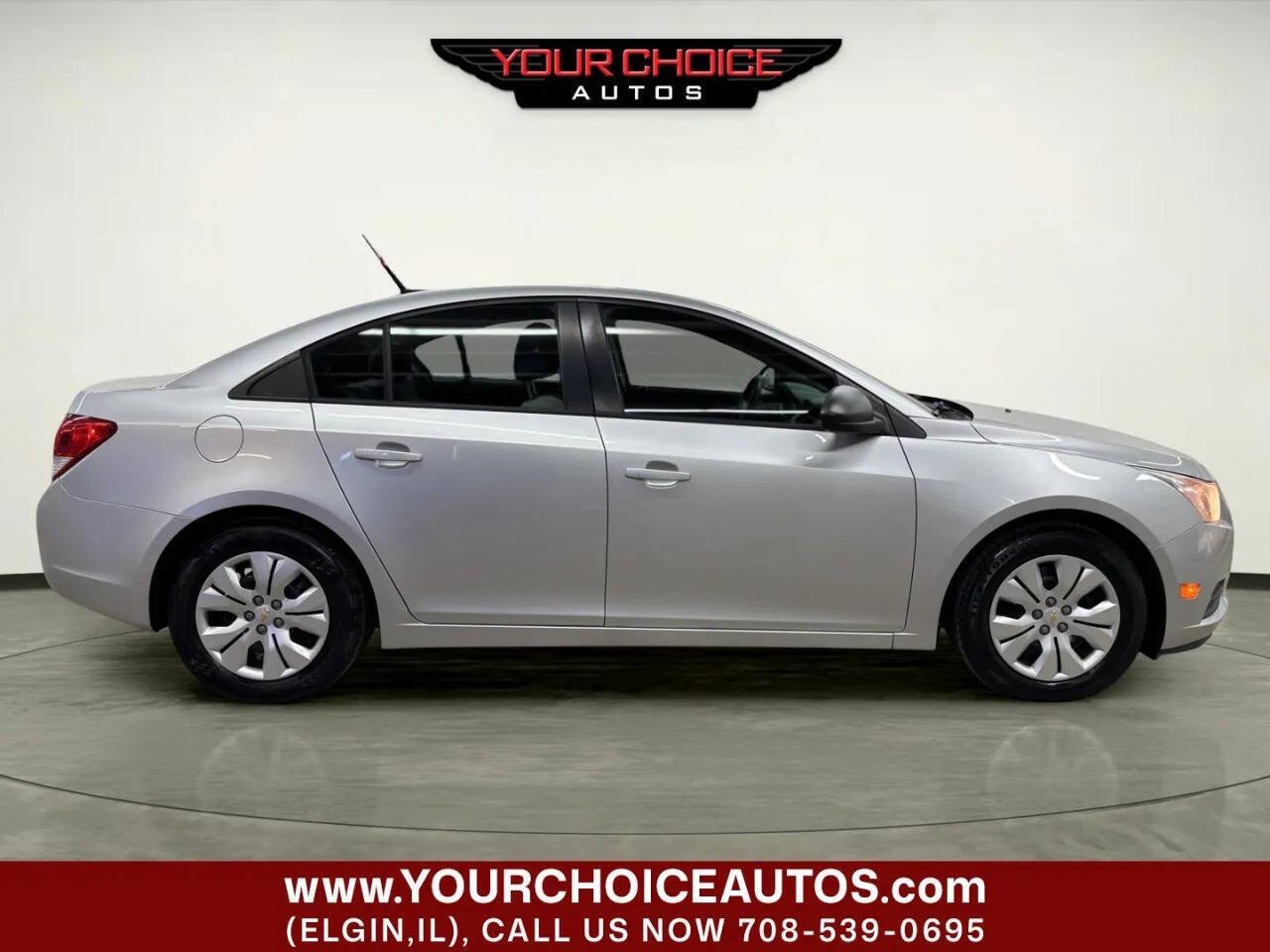 Used 2014 Chevrolet Cruze LS FWD image 8