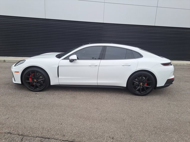 Certified 2025 Porsche Panamera 4 image 2