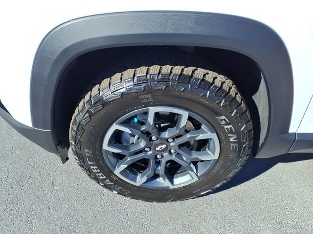 Used 2026 Chevrolet Equinox ACTIV w/ Convenience Package III image 4