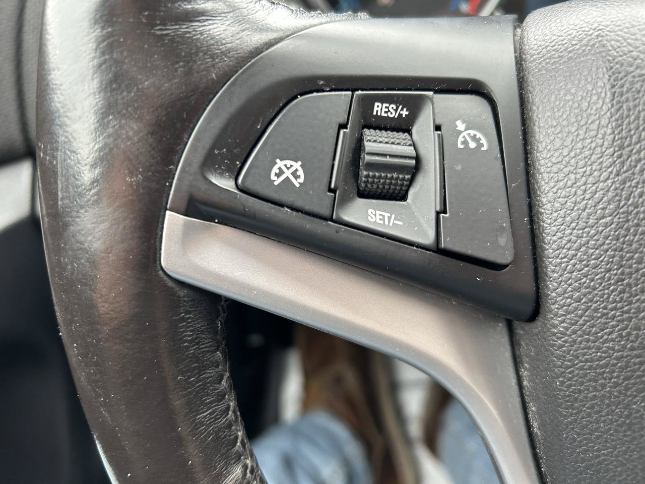 Used 2014 Chevrolet Cruze LT FWD image 18