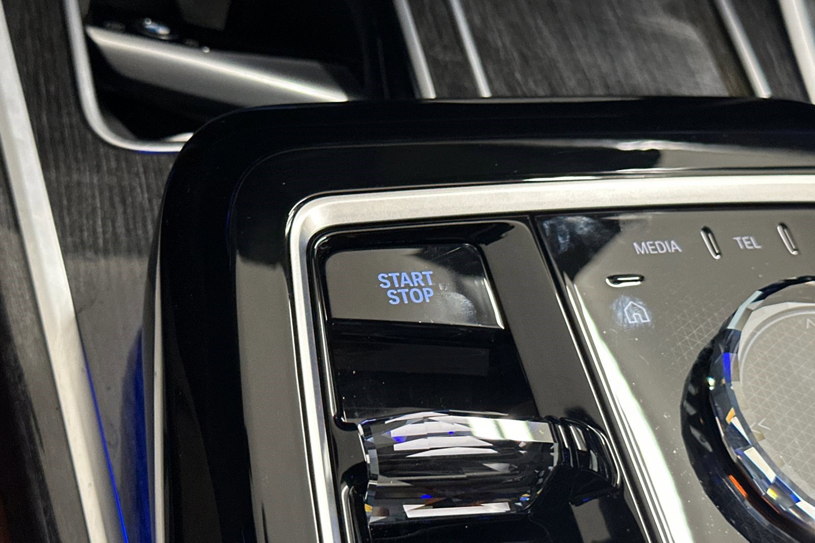 Used 2025 BMW i7 xDrive60 image 34