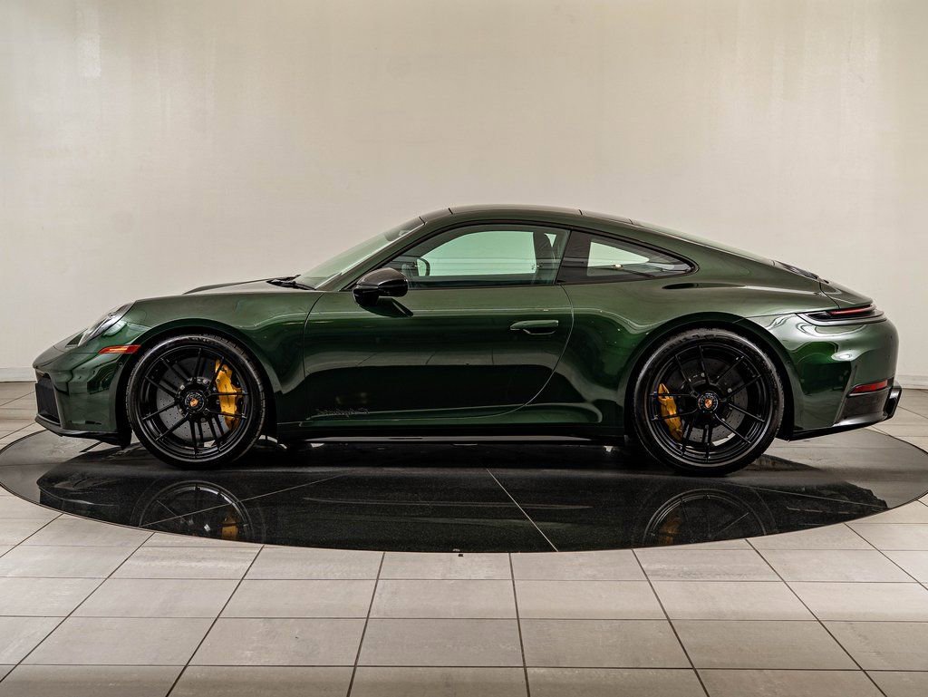 Certified 2026 Porsche 911 Carrera GTS image 2