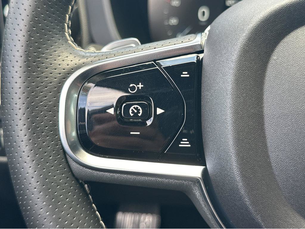 Used 2019 Volvo XC60 T8 R-Design w/ Advanced Package AWD/4WD image 22