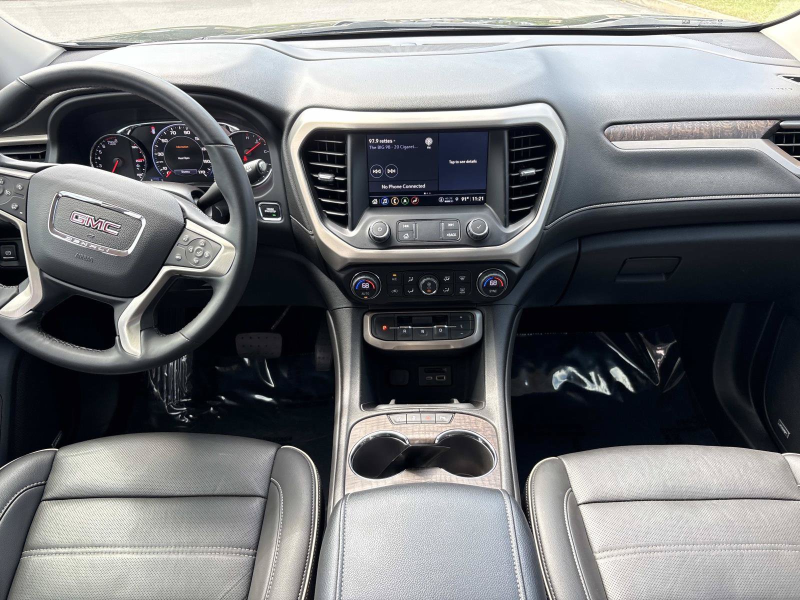 Used 2023 GMC Acadia Denali w/ Denali Technology Package FWD image 30
