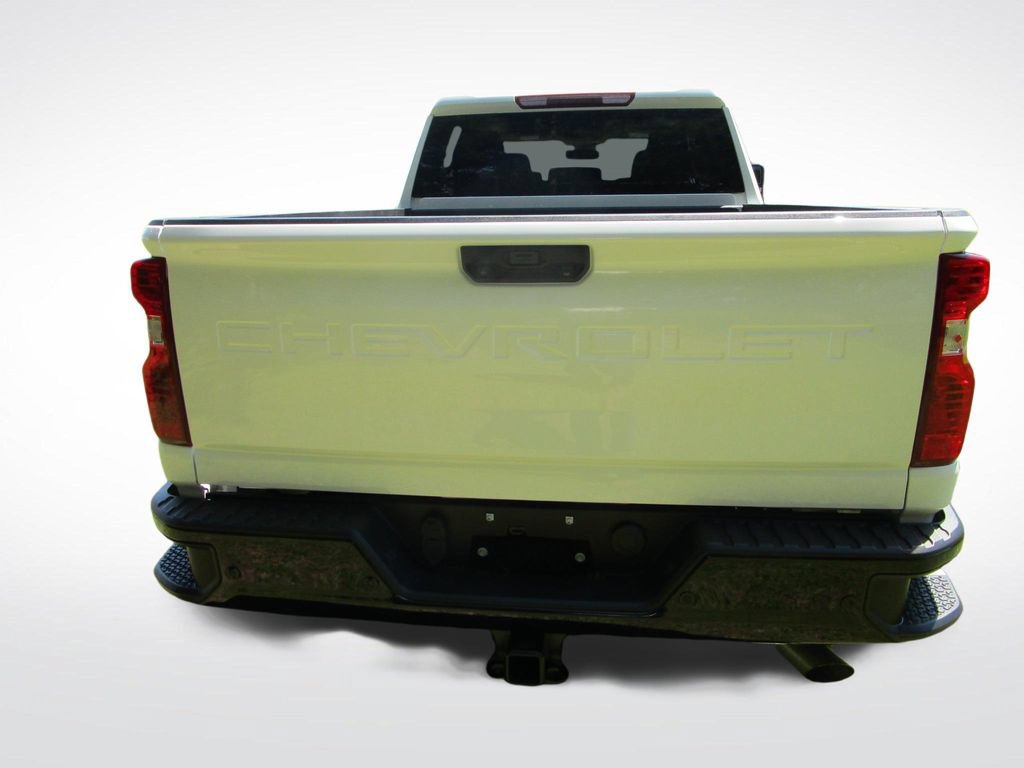 Used 2024 Chevrolet Silverado 2500 Custom w/ Custom Value Package AWD/4WD image 10
