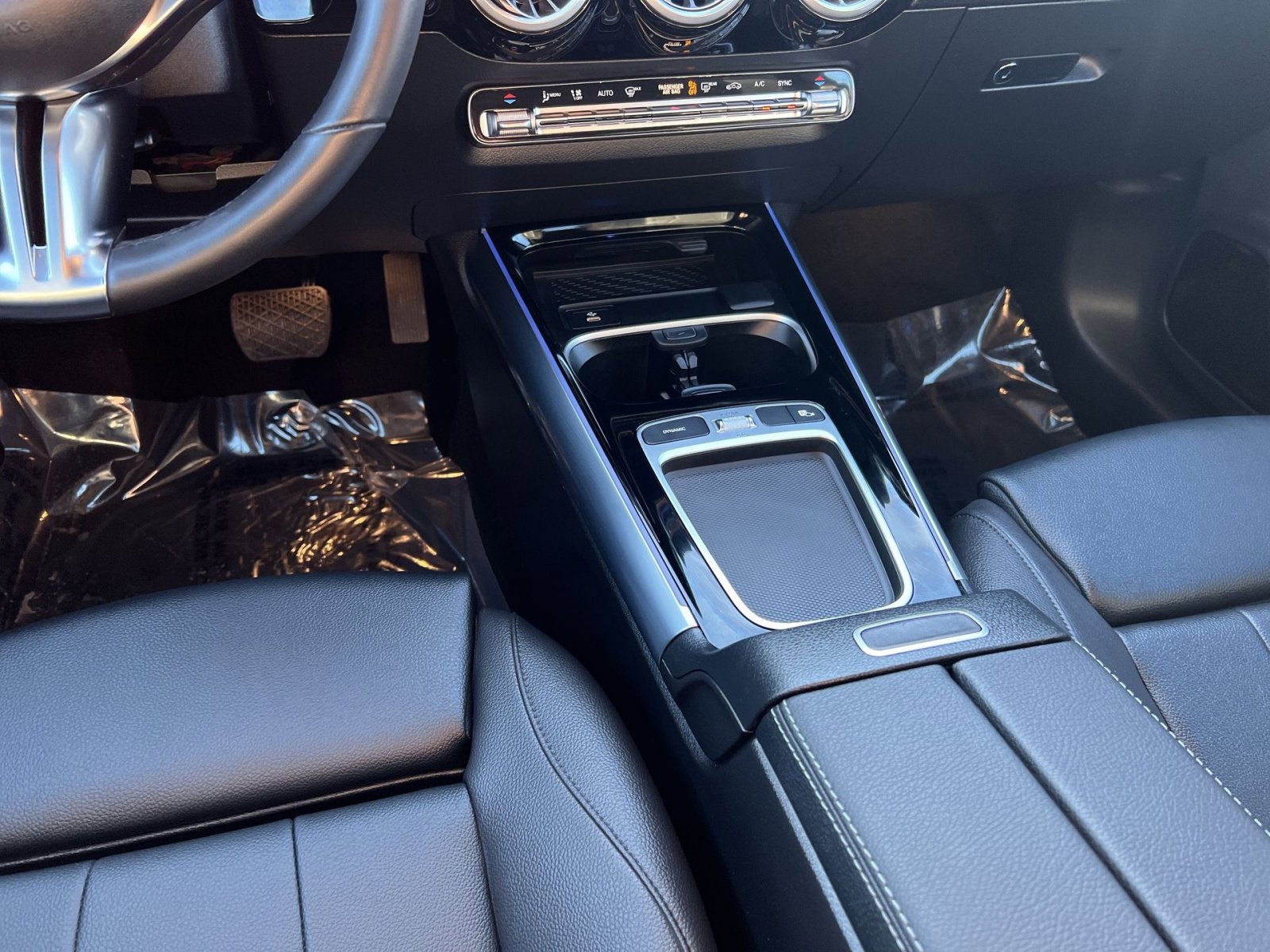 Used 2025 Mercedes-Benz GLA 250 4MATIC image 22