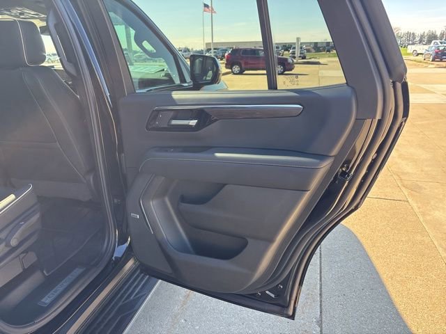 New 2026 Chevrolet Tahoe Premier w/ Sun And Tow Package AWD/4WD image 19
