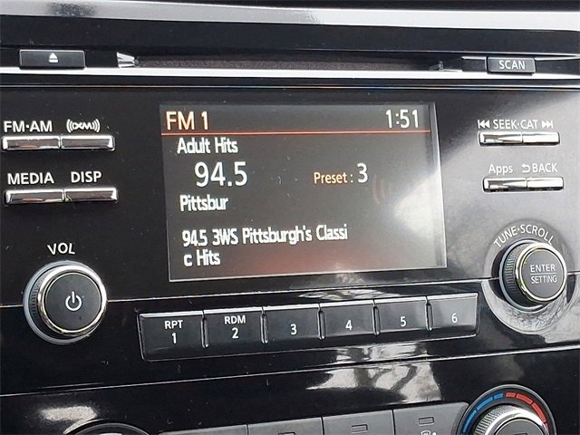 Used 2016 Nissan Rogue S image 16