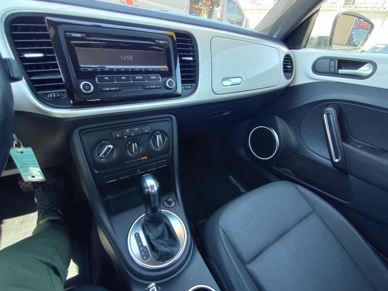 Used 2014 Volkswagen Beetle 2.5 image 21