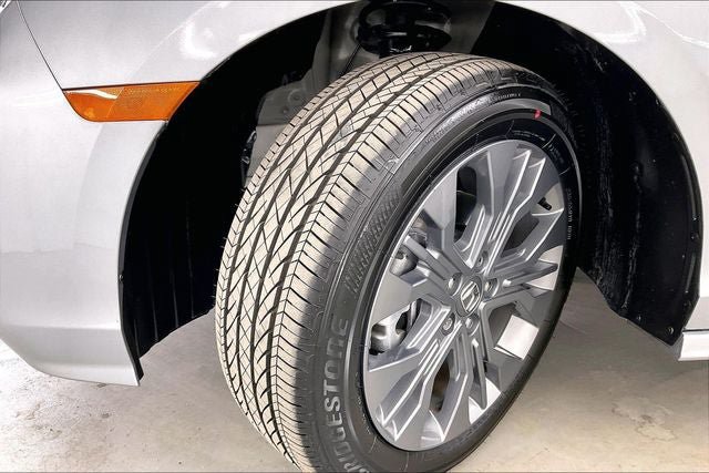 Certified 2026 Honda Odyssey Touring image 34