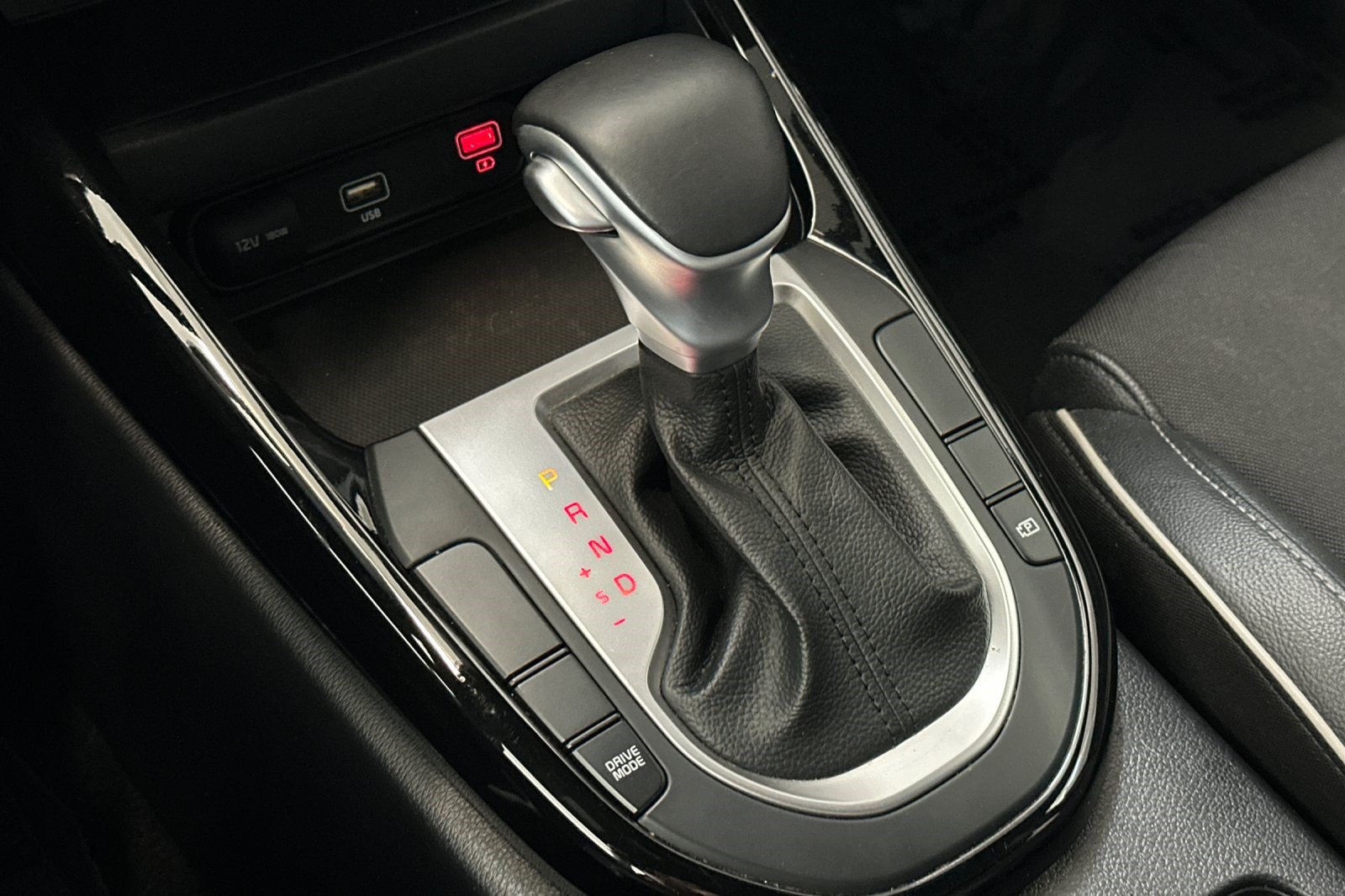 Used 2022 Kia Forte GT-Line w/ GT-Line Technology Package FWD image 18