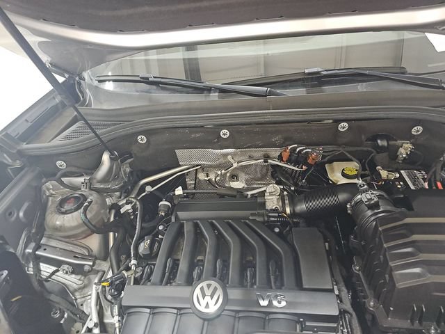 Used 2023 Volkswagen Atlas Cross Sport SEL Premium R-Line AWD/4WD image 13