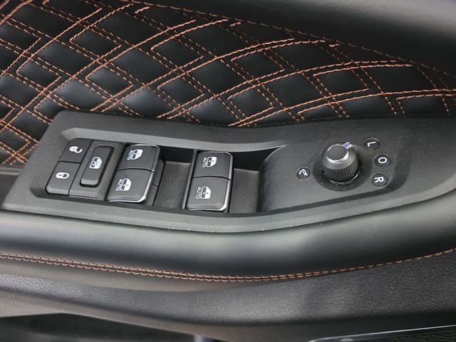 Used 2025 Jeep Grand Cherokee Summit AWD/4WD image 29