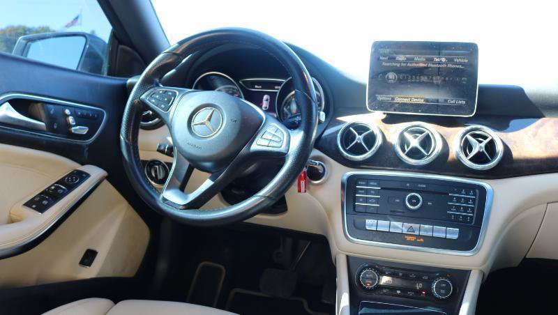 Used 2018 Mercedes-Benz CLA 250 image 22