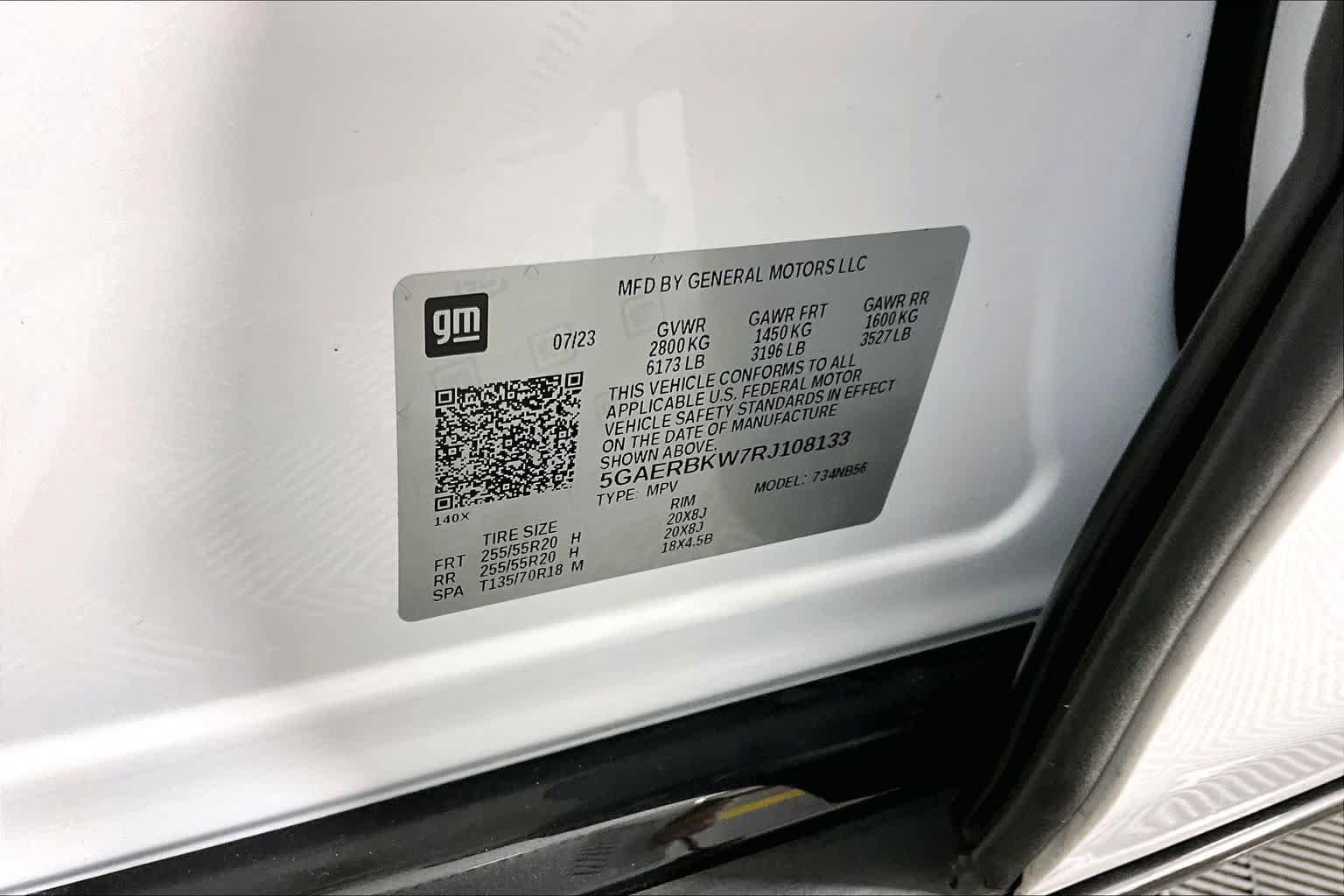 Used 2024 Buick Enclave Essence w/ Experience Buick Package FWD image 34