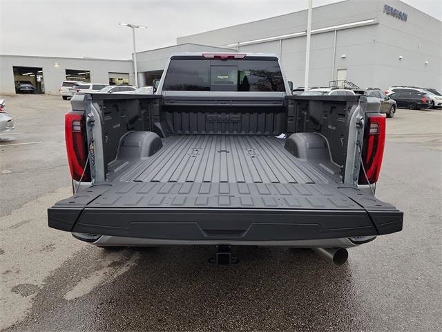 New 2026 GMC Sierra 3500 Denali w/ Denali Reserve Package image 7
